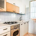 דירה Charming With Garden And Pool *