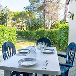 Charming With Garden And Pool דירה ביביונה