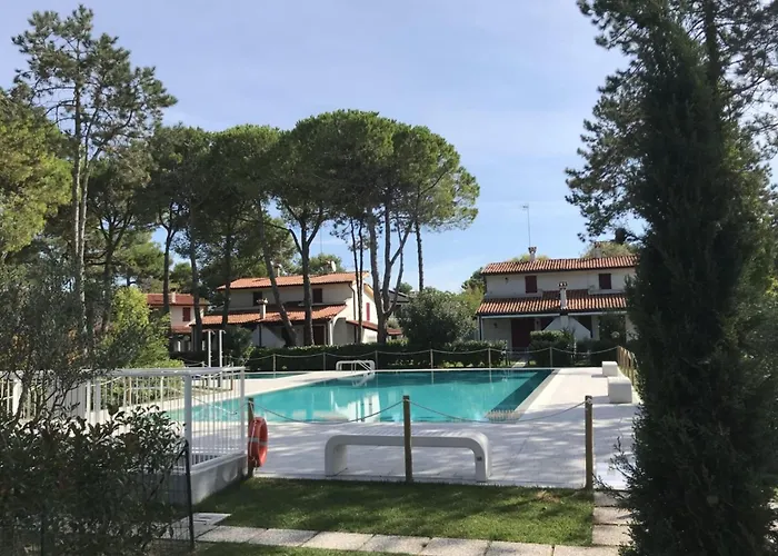 Charming With Garden And Pool Lejlighed Bibione